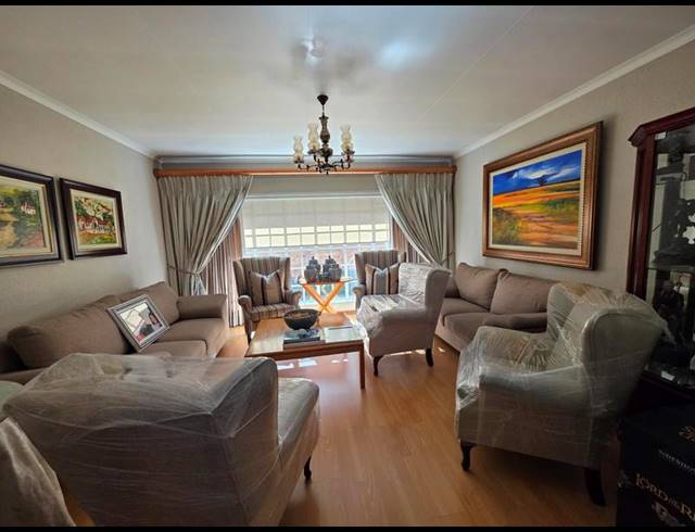 4 BEDROOM HOUSE FOR SALE IN SUNWARD PARK